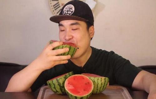 吃瓜所有网红,揭秘网络红人的幕后生活 第2张 吃瓜所有网红,揭秘网络红人的幕后生活 第2张